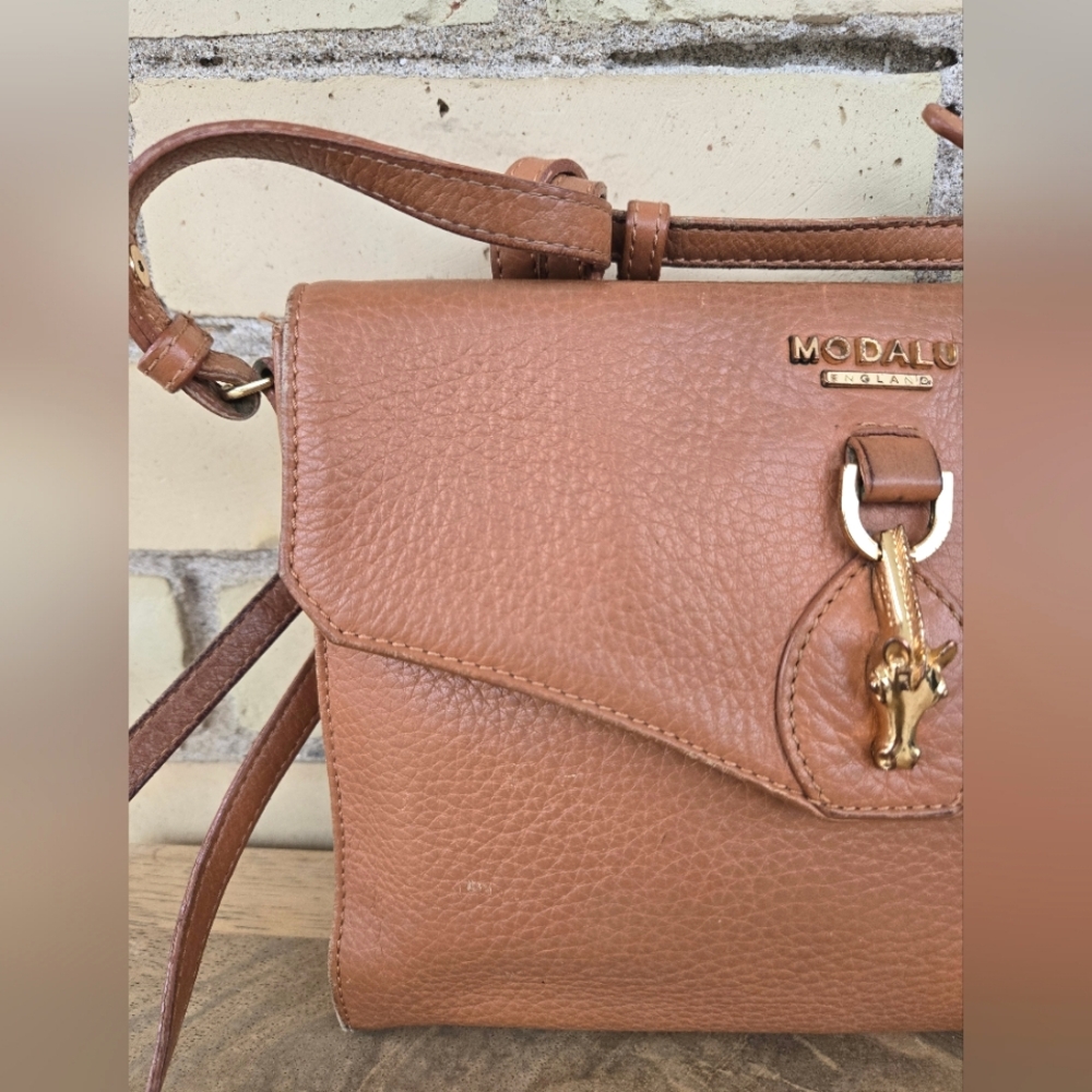 Moda Tan Leather Crossbody Bag - Picture 5 of 13